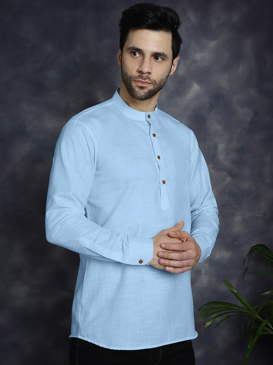 Zombom Men Mandarin Collar Straight Short Kurta