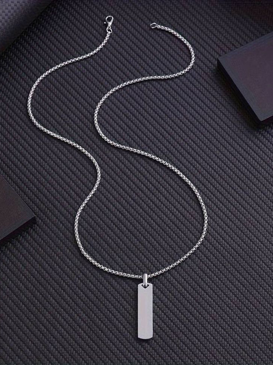 kazare Men Square Pendant With Chain