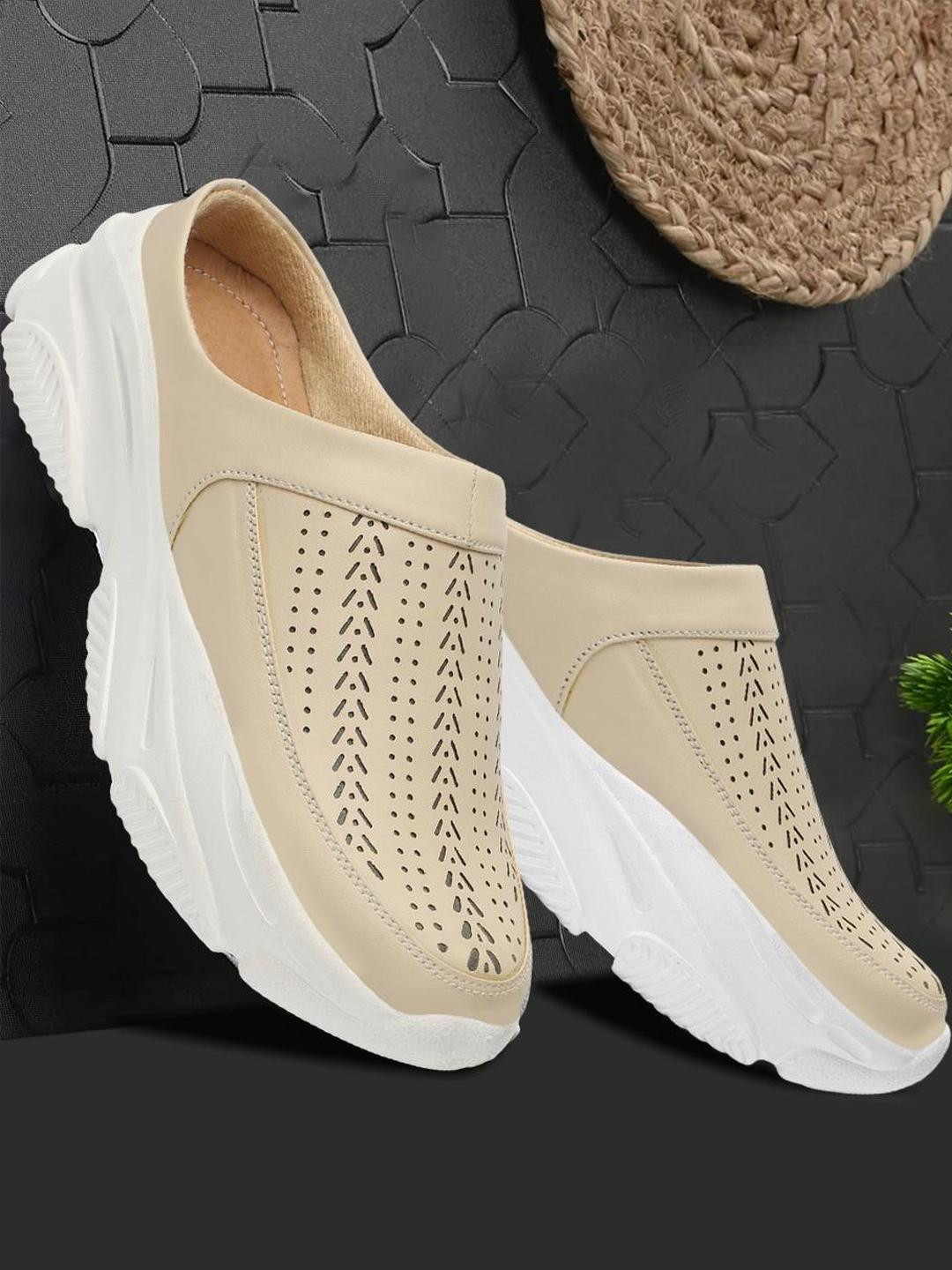 Antox Women Cream Casual Shoes