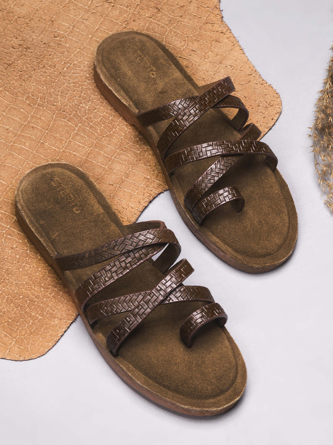 STEPT6 Women Textured Anti-Skid Sole One Toe Flats