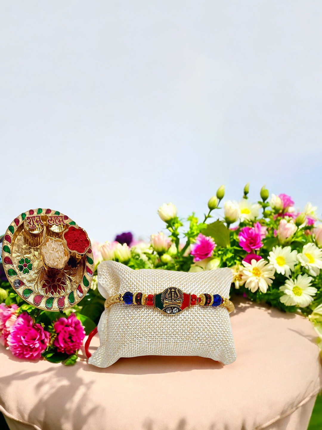 Vrinde Shiv damru Designe Thread Rakhi With Greeting card & Roli