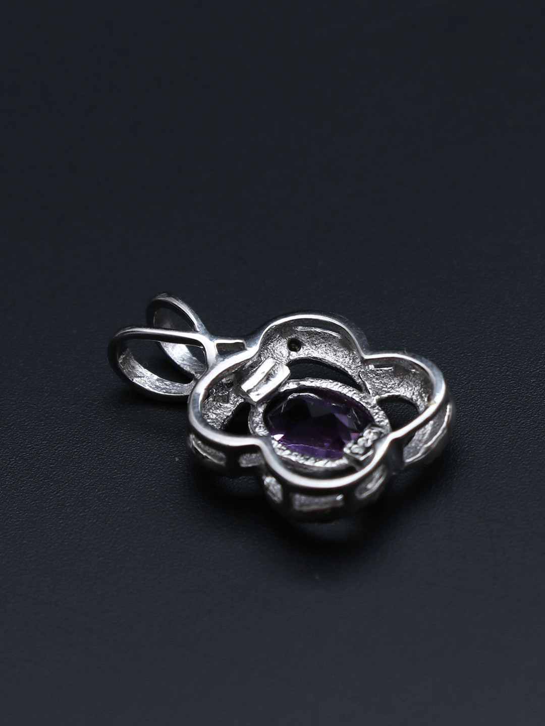 HIFLYER JEWELS 925 Sterling Silver Amethyst Studded Contemporary Pendant With Chain