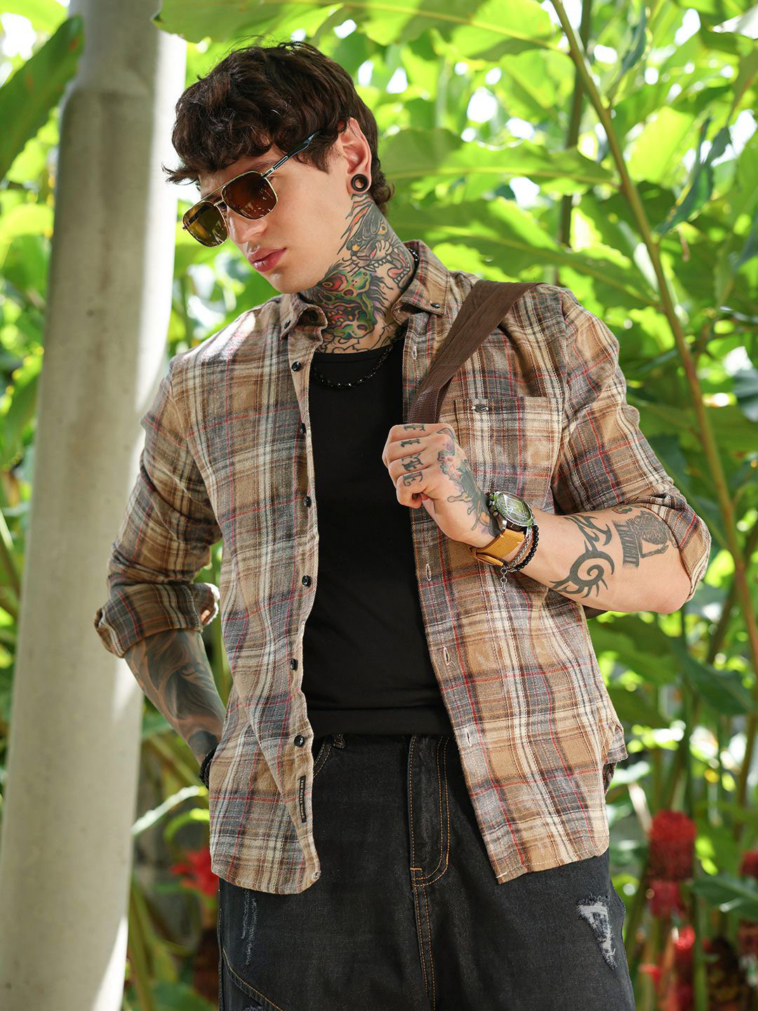 Campus Sutra Men Checked Comfort Slim Fit Faded-Plaid Casual Shirt