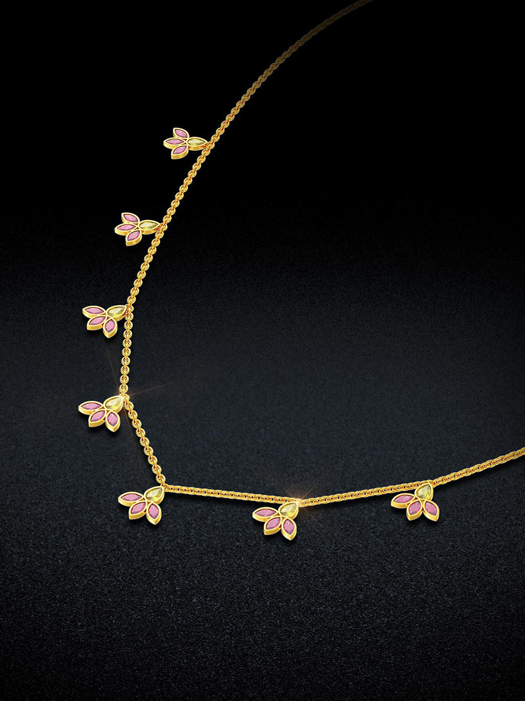 Joyalukkas Women Vintage Blossom Gold Necklace