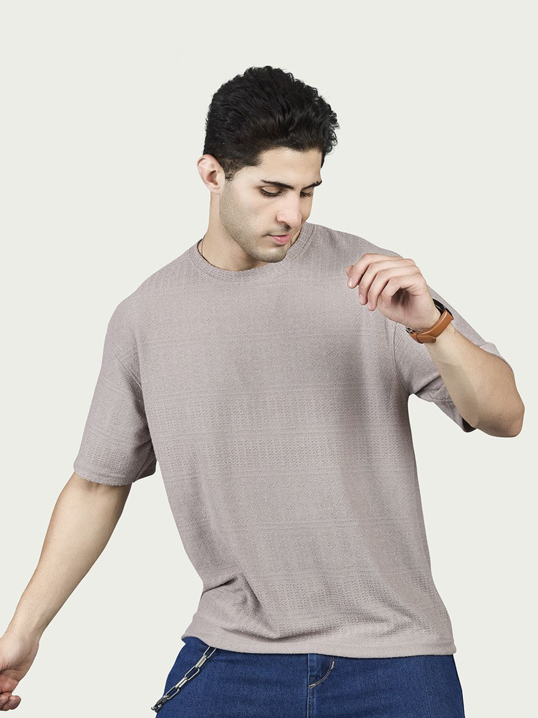 BE POSITIVE Men Self Design Round Neck Regular Fit T-shirt