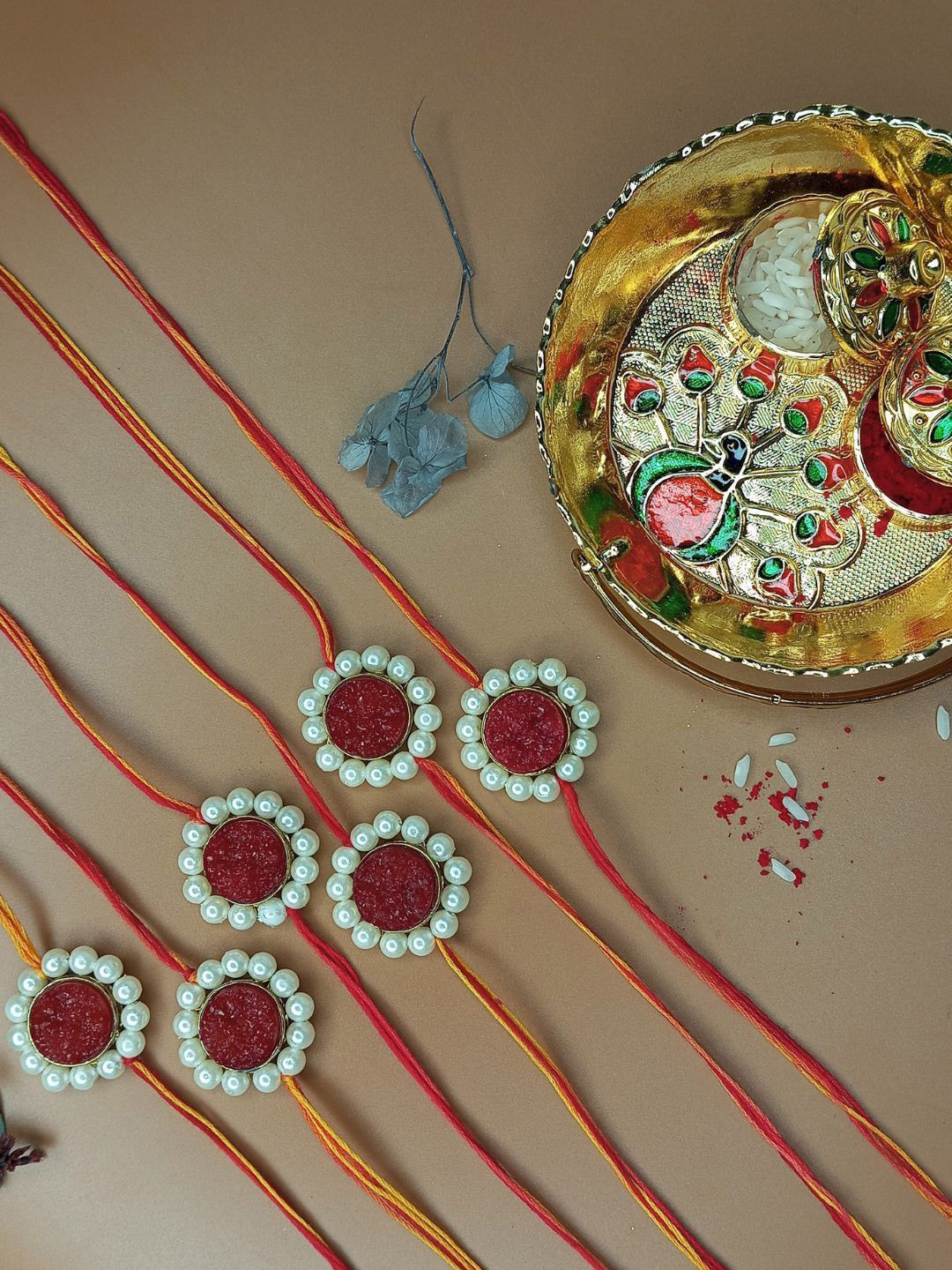 Anouk Set Of 6 Pearl Design Rakhi With Card & Thali