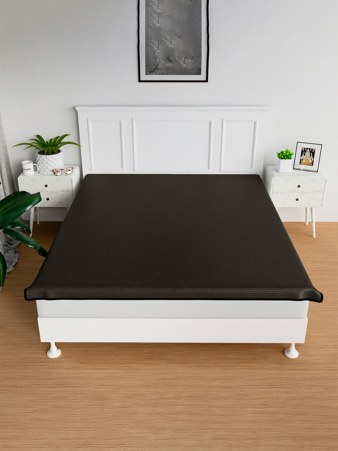 Aura Brown & Black 120 TC Shrink Resistant King Bedsheet 1.98 m x 1.83 m x 0.1 m