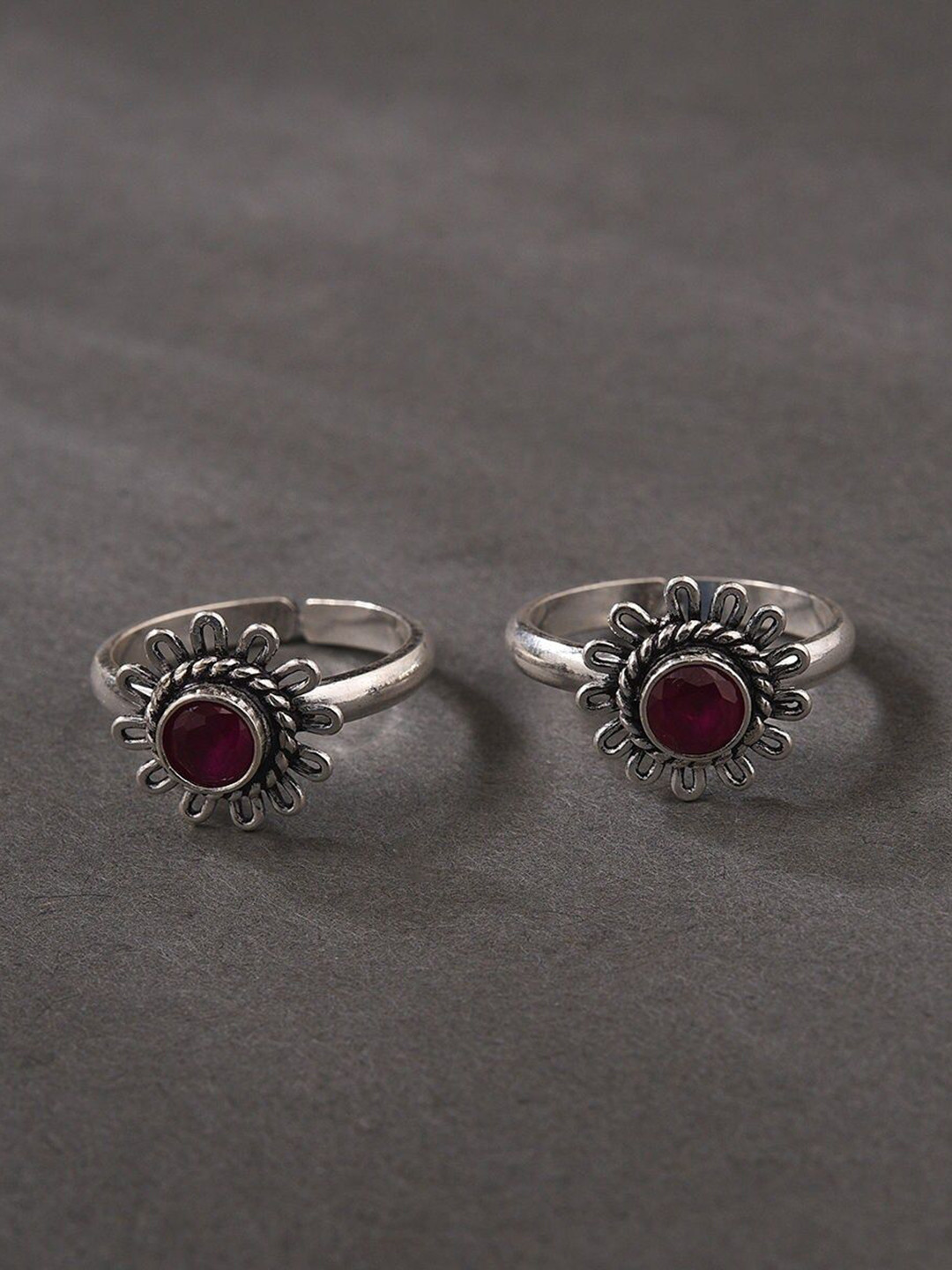 JAYPORE Set Of 2 Artificial Stones Studded Toe Rings