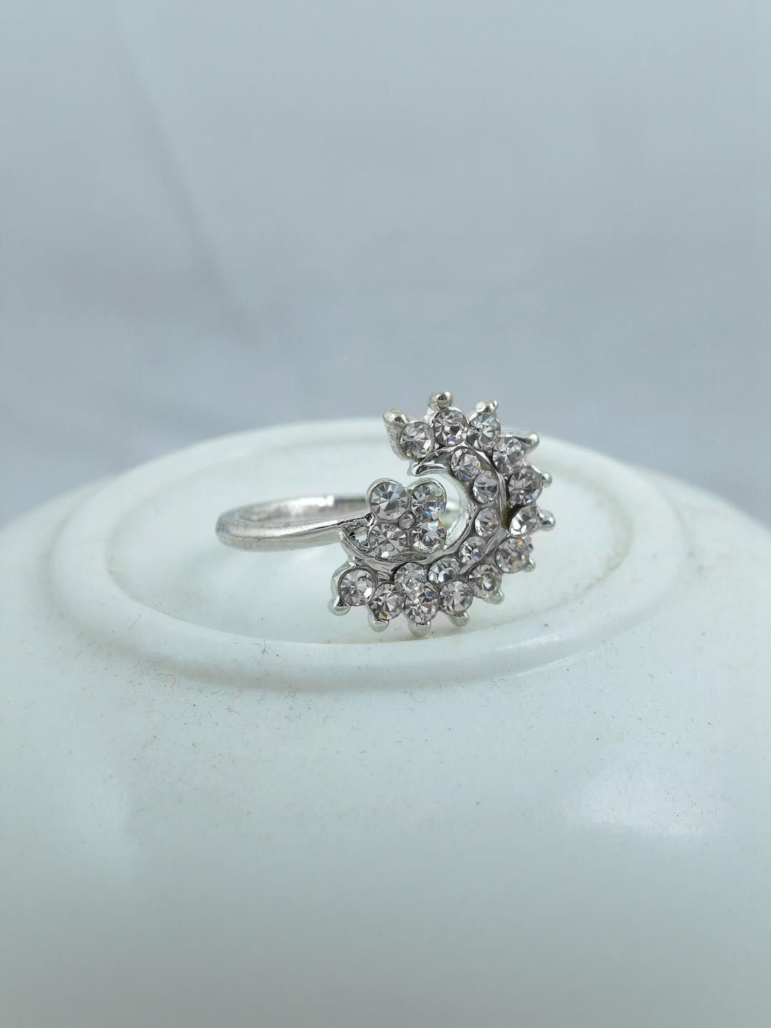 Silver plated CZ designer Fashion finger Ring for Women