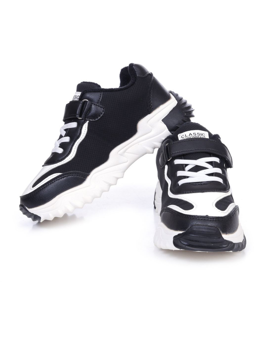 ZOOMBIE Kids Non-Marking Walking Shoes