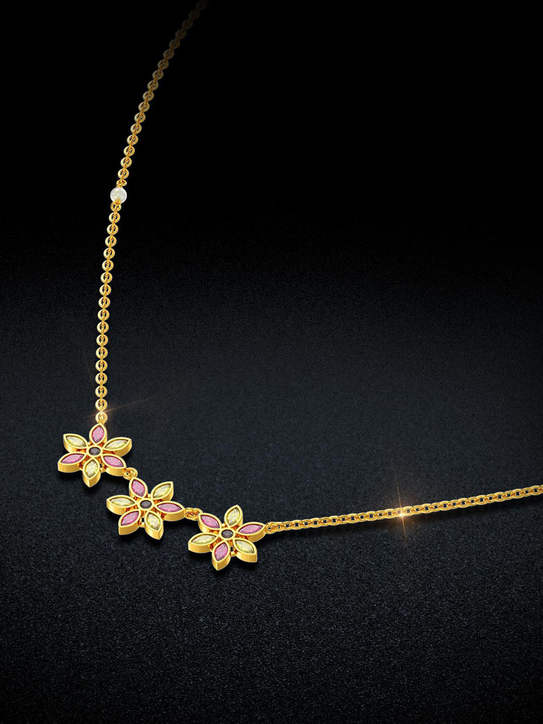 Joyalukkas Women 22 Kt Gold Natures Charm Necklace 4.97 gm