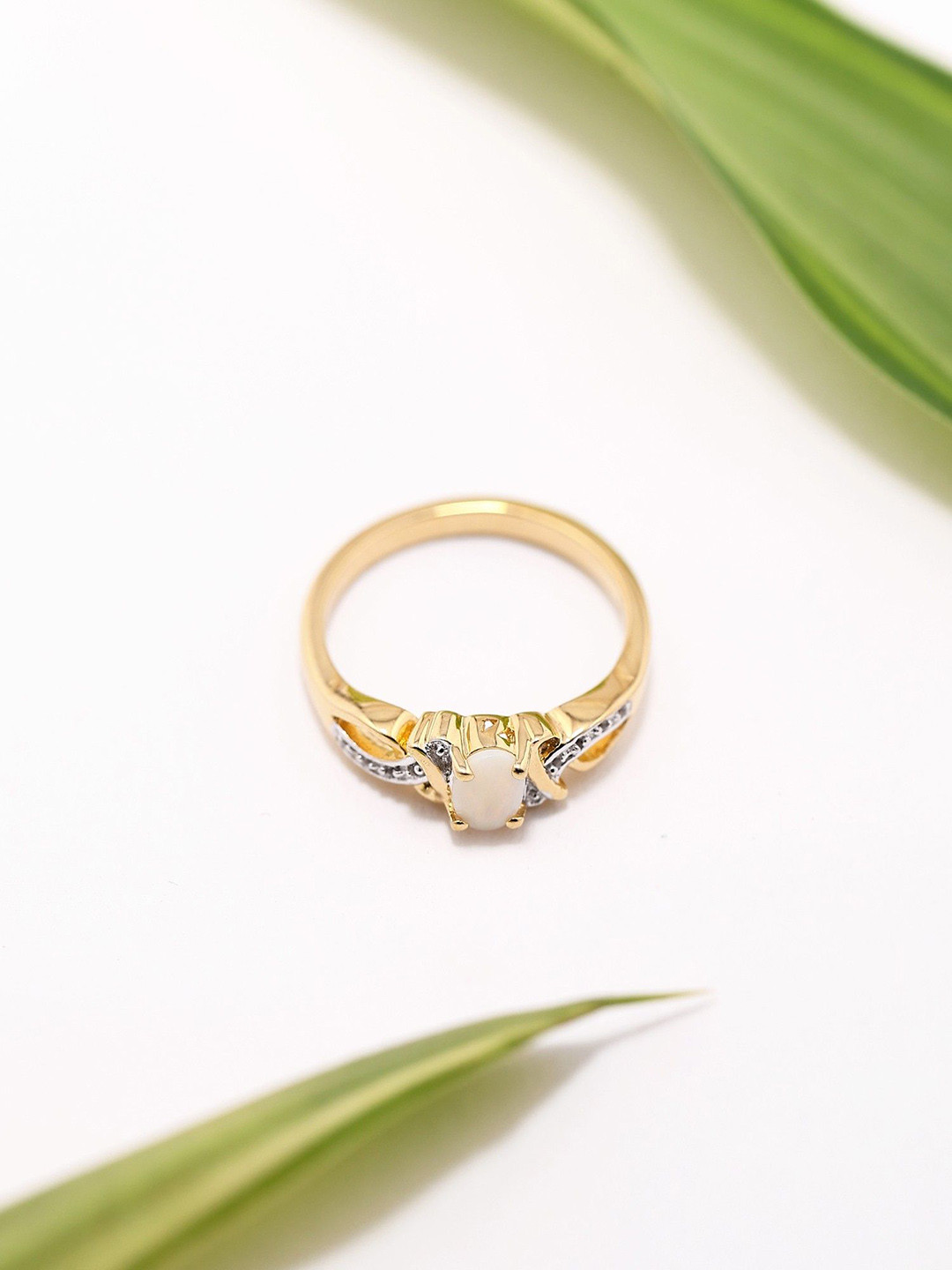 Exotic India Sterling Silver Ethiopian Opal Stone Studded Oval Shape Finger Ring