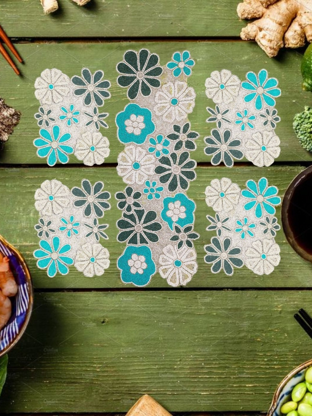 YWULY 5-Pcs White & Blue Embellished Table Linen Set