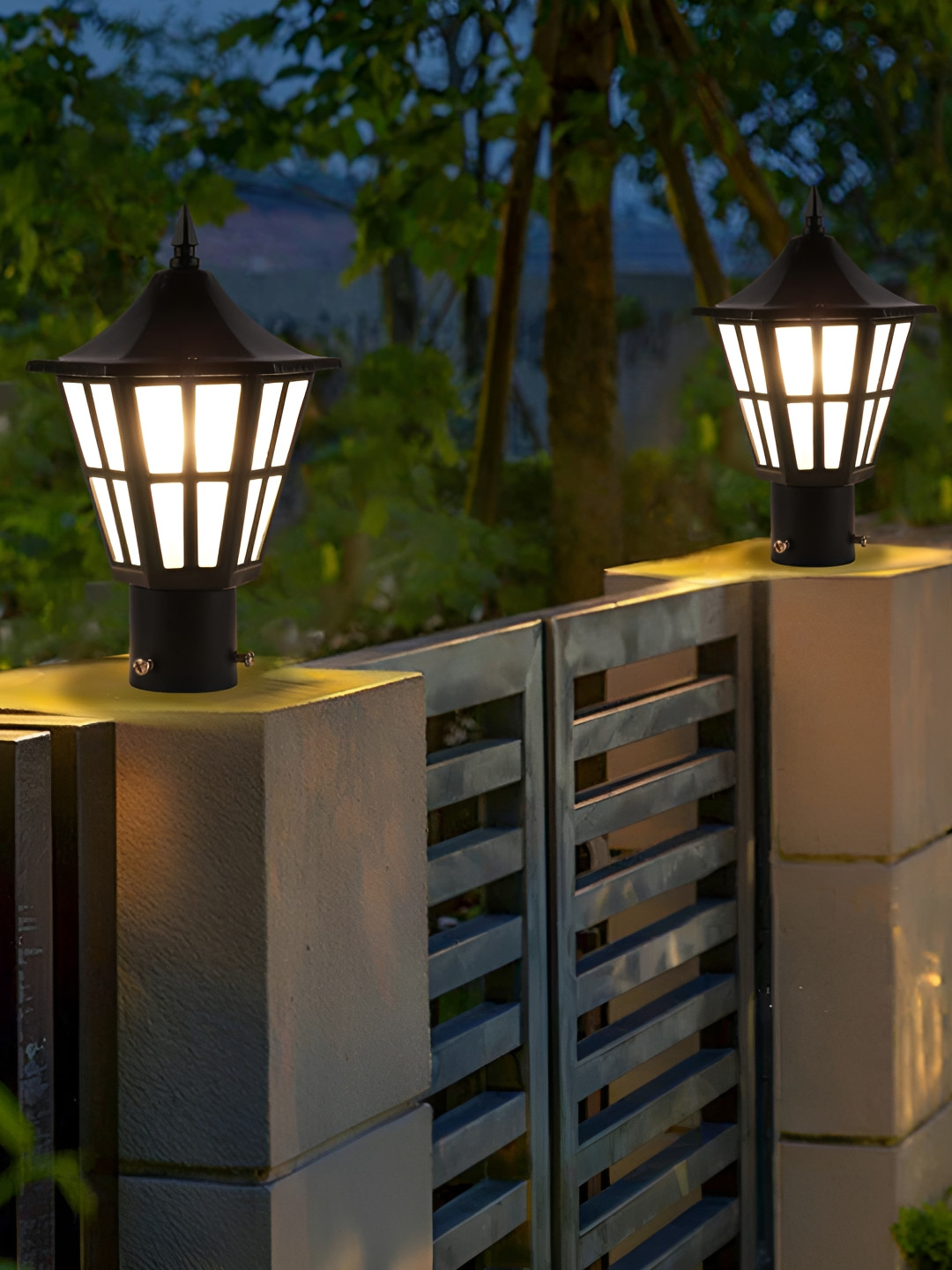 KINIS Black 2 Pieces Frustum Shape Metal Gate & Garden Light Outdoor Lamps