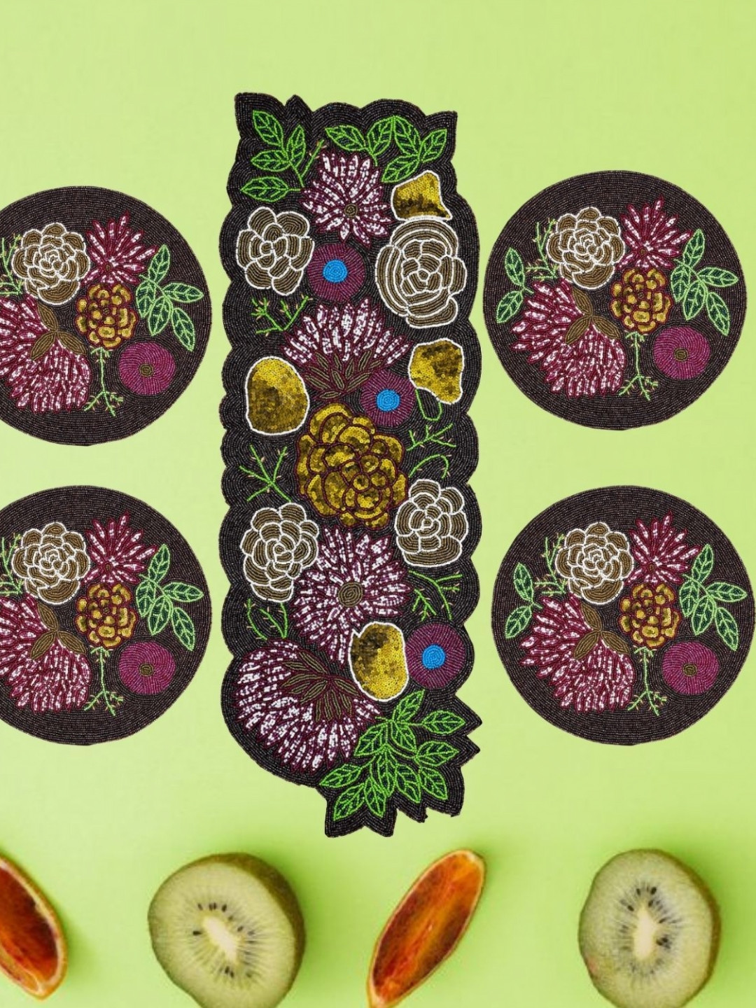 YWULY 5-Pcs Black & Pink Floral Embellished Table Linen Set