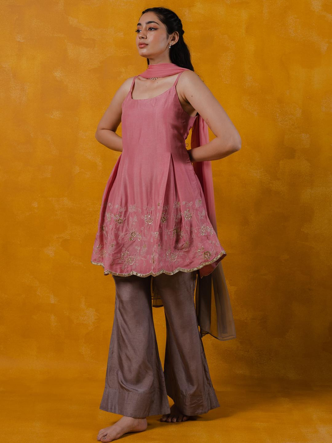 Label Ratan Women Pink Kurta Sets