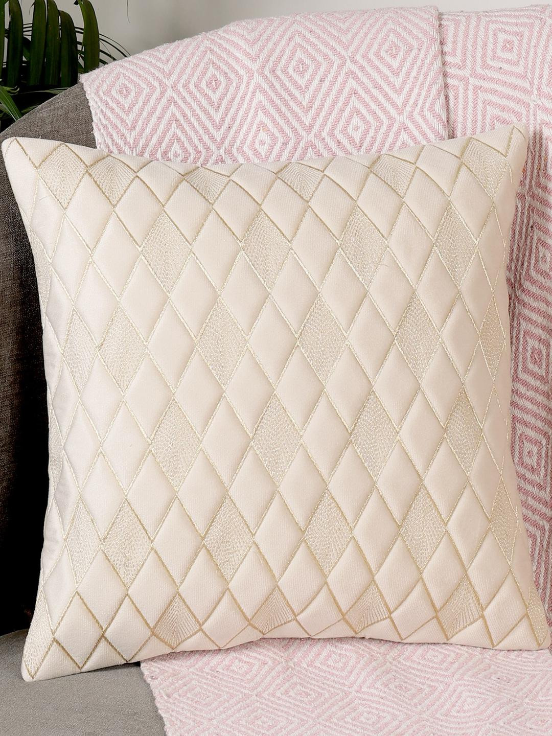 Cream Color Diamond Shaped Embroidered Design, 1 Piece Velvet Cushion Cover