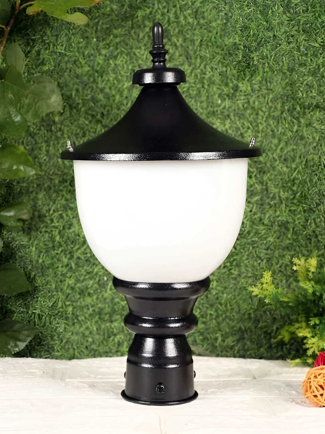 KINIS Black Bell Shape Gate & Garden Light Outdoor Lamp