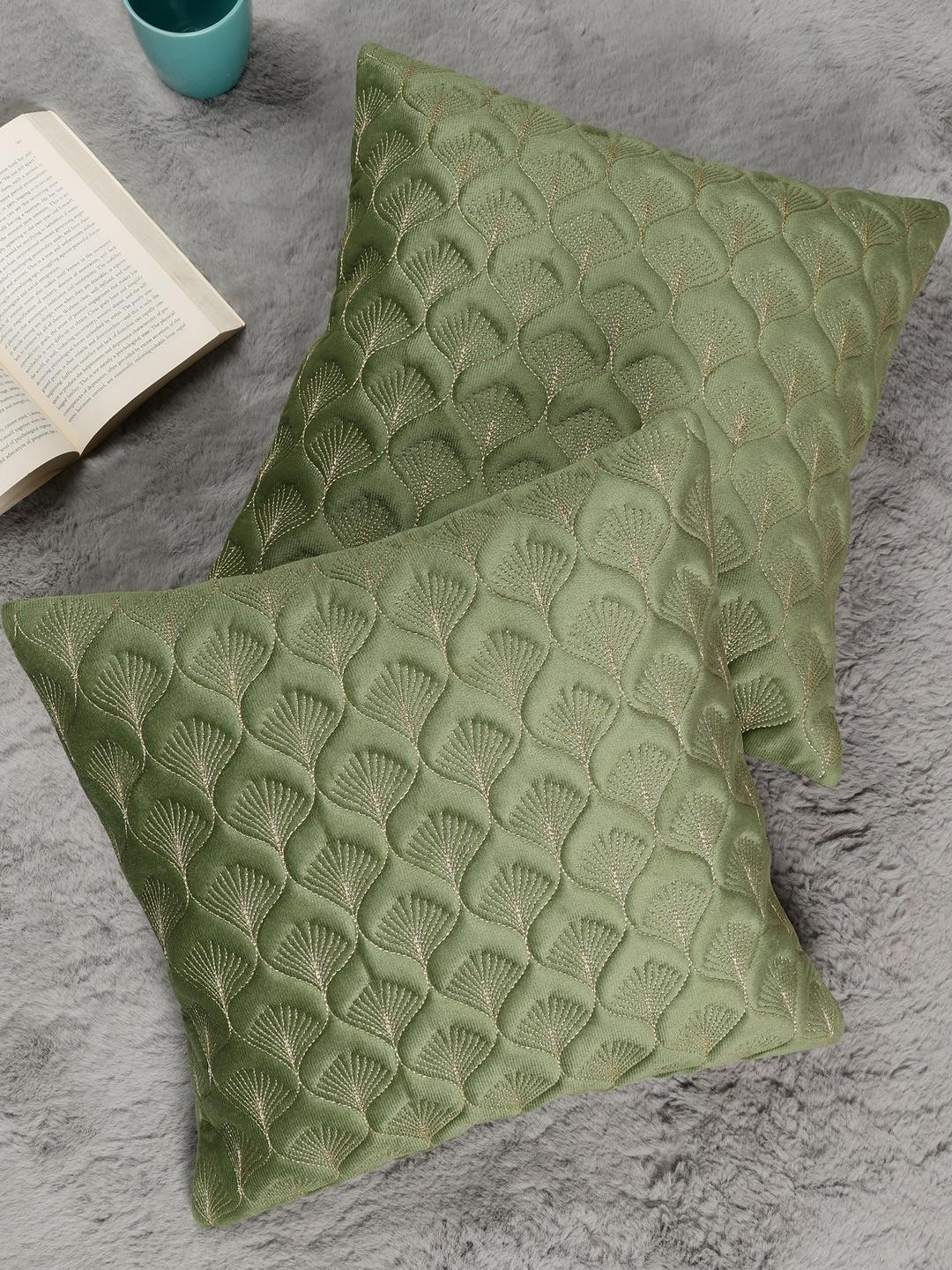 Green Color Feather Design, Set of 2 Pieces Velvet Cushion Cover