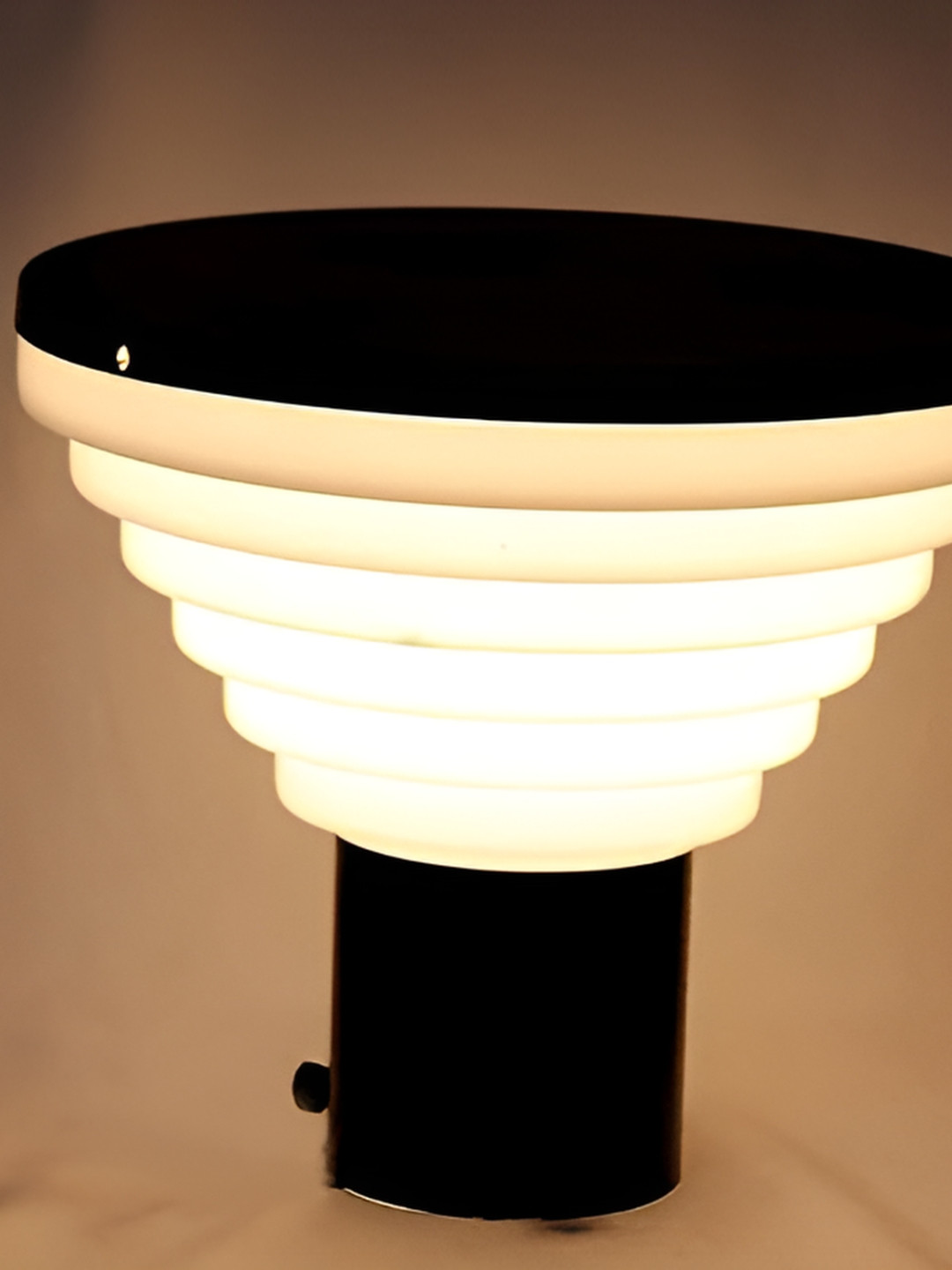 KINIS 2 Pcs Black Triangular Shaped Weatherproof & Rust-Resistant Outdoor Pole Lamps