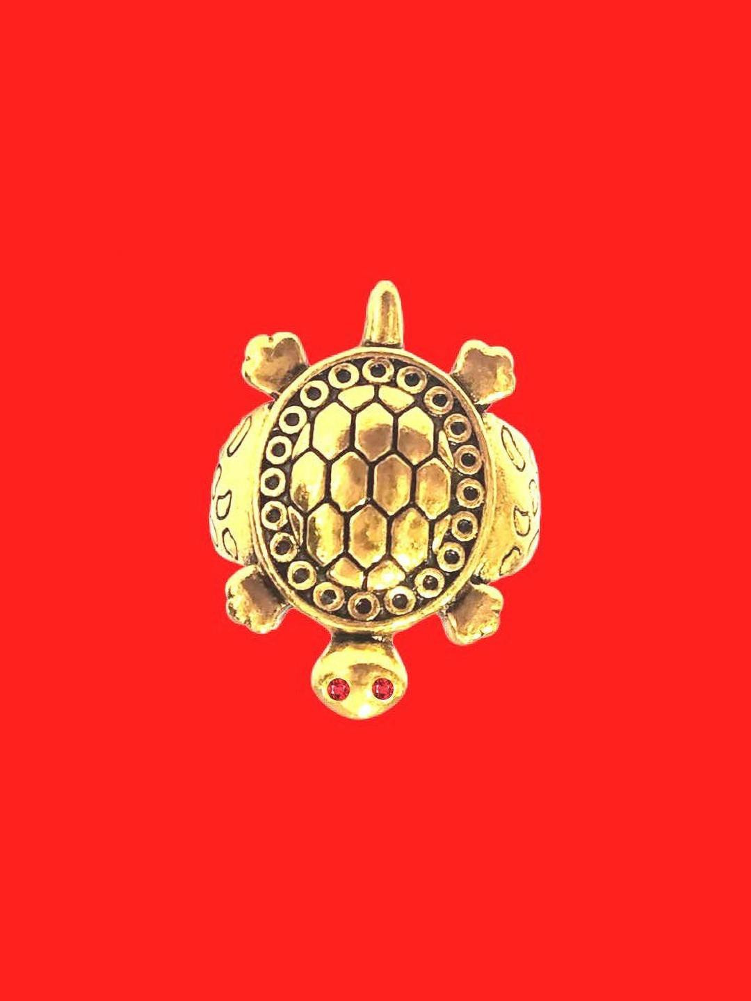Dynamic Retail Global Unisex Turtle Gold Ring