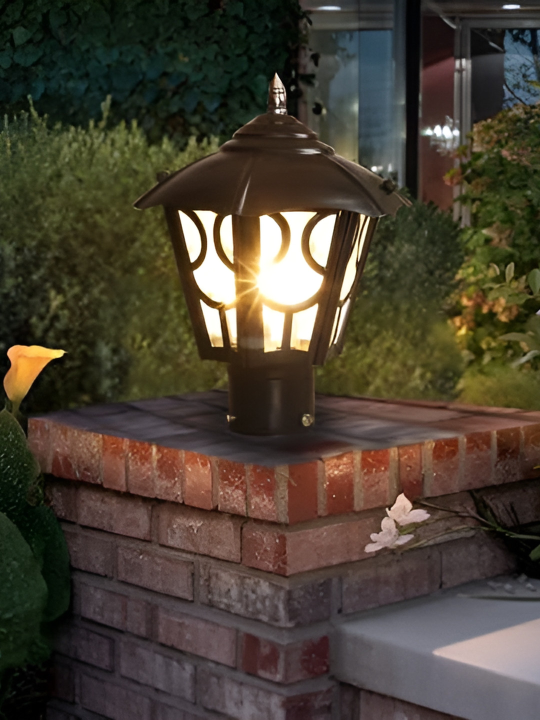 KINIS Black & White Frustum Shaped Weatherproof Outdoor Pole Lamp