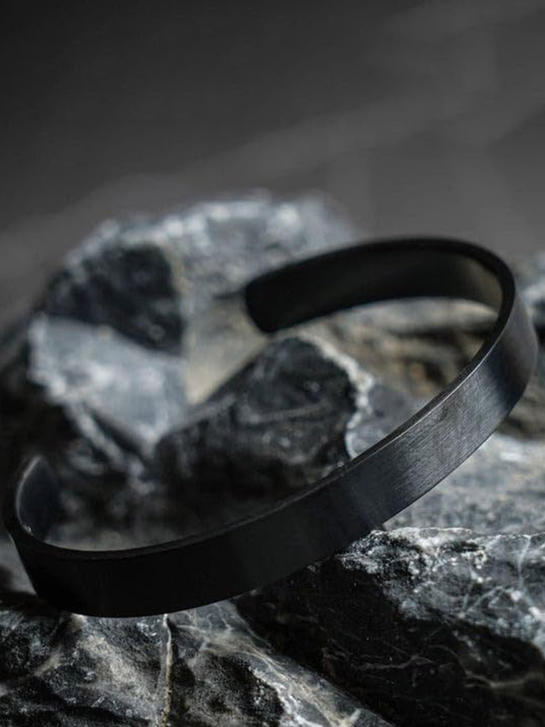 Lovemi Movements Unisex Kada Bracelet