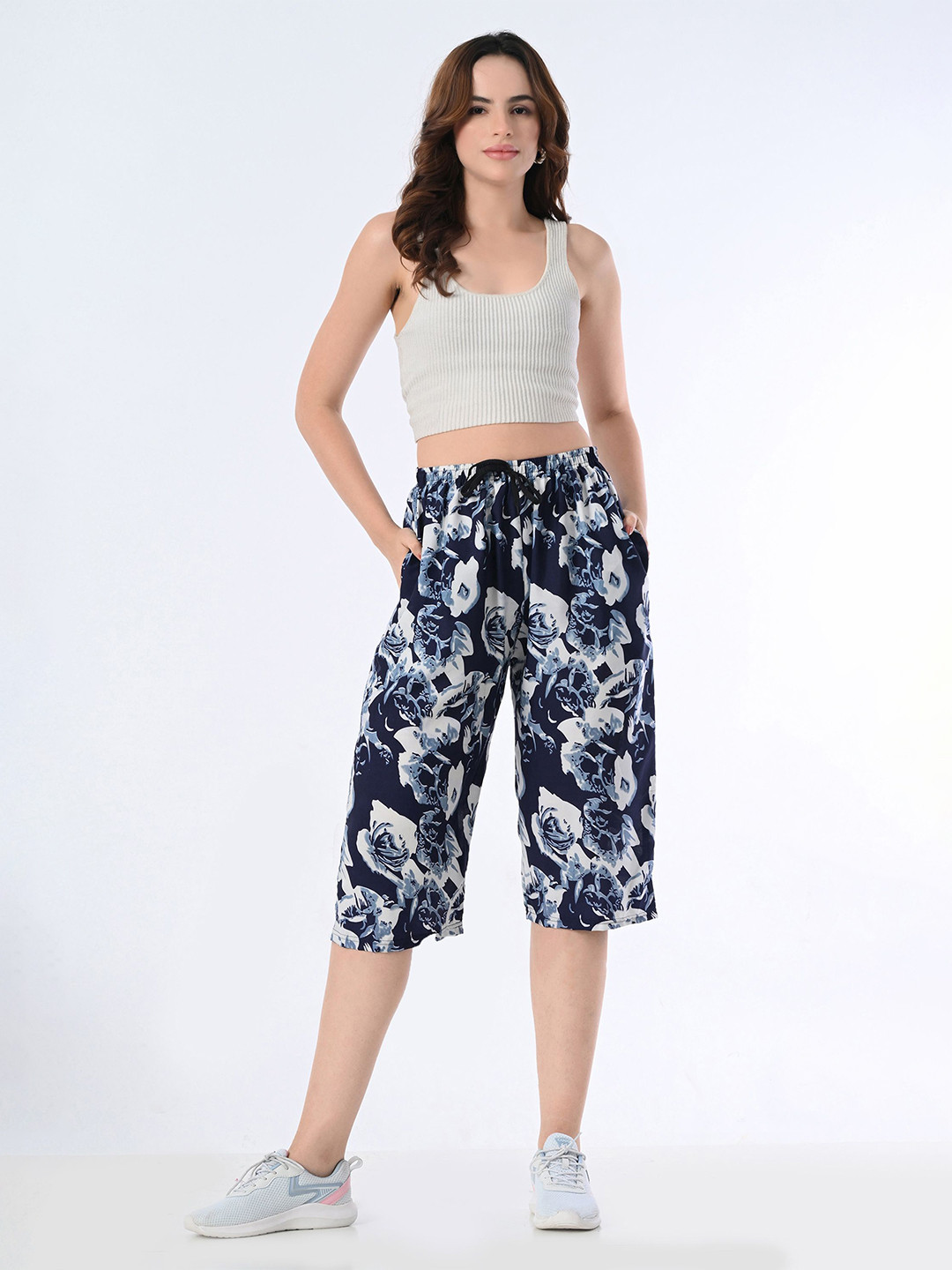 BAESD Women Digital Crepe Floral Printed Capris