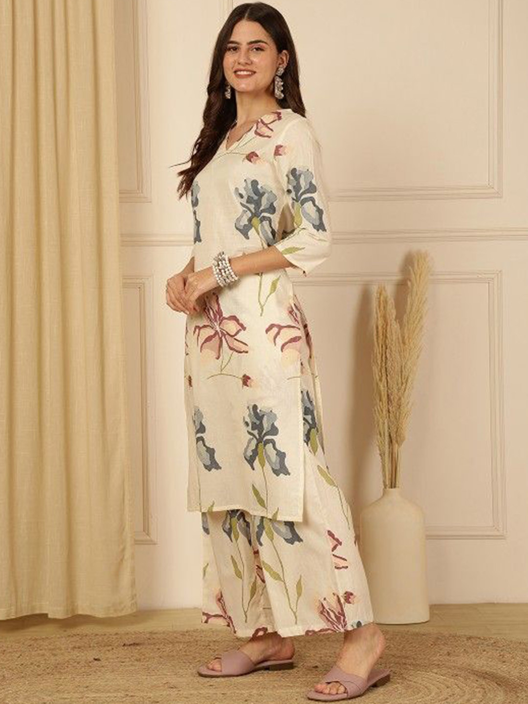 TOULIN Women Floral Printed Cotton Kurta with Palazzo