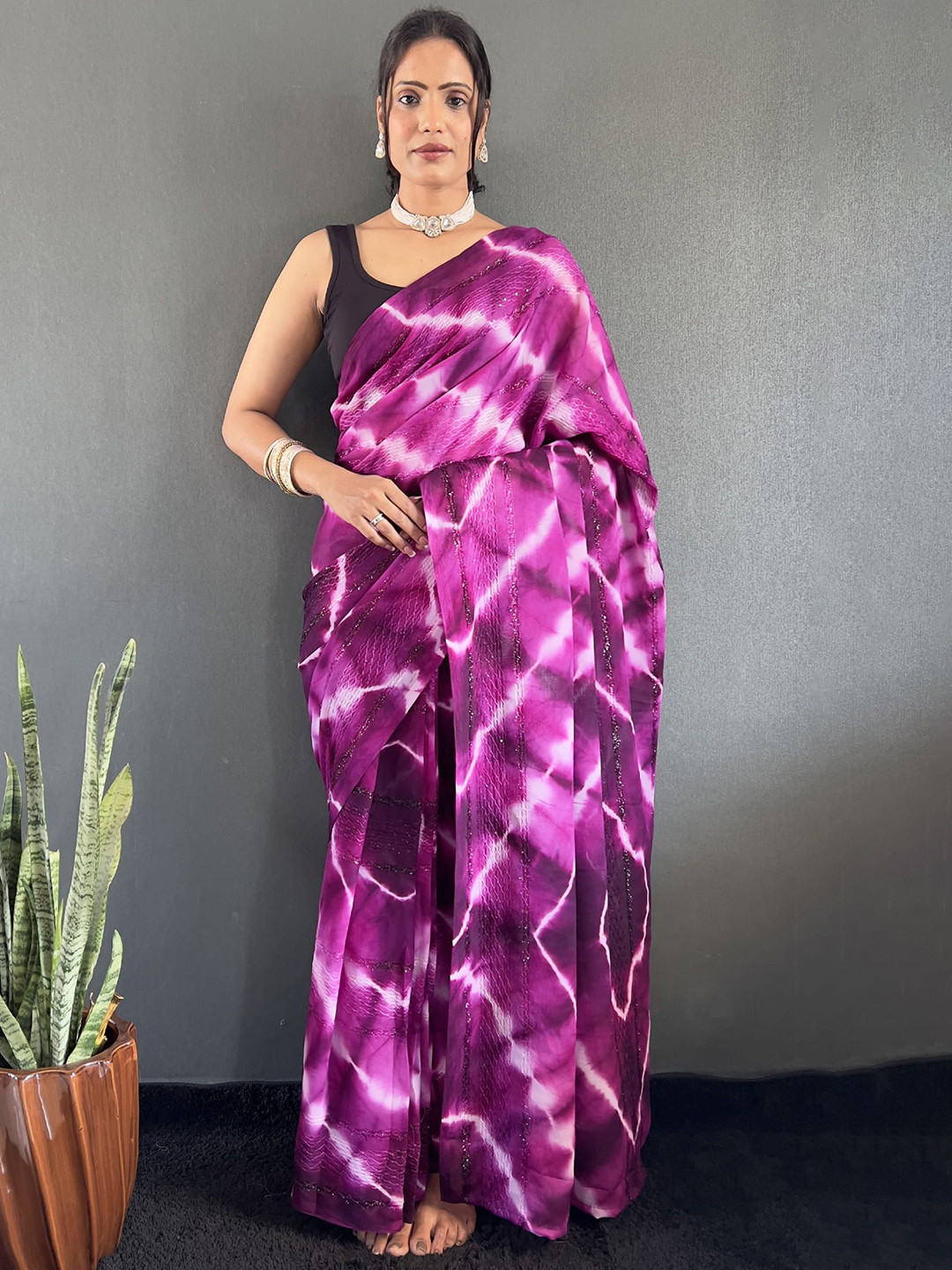 V3 FASHION STUDIO Tie and Dye Emblished Saree