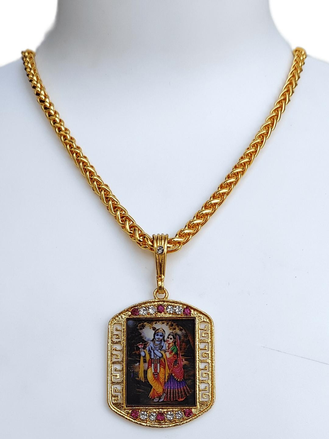 Jemeefly Gold-Plated Square Pendants with Chains