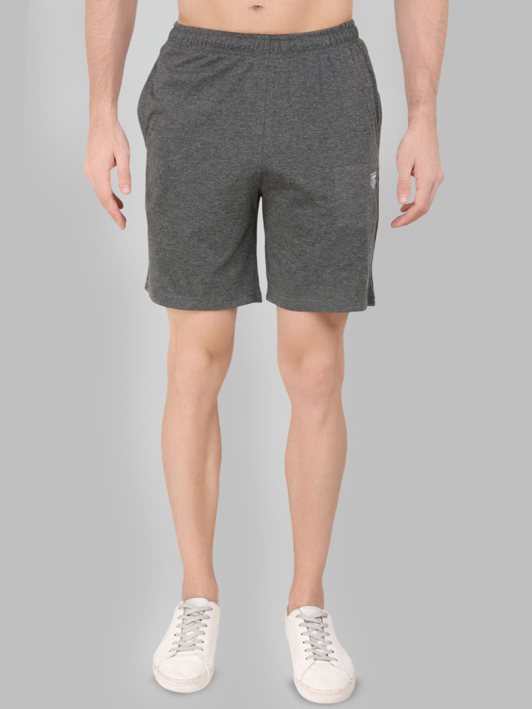 MOUNTAIN COLOURS Men Solid Low-Rise Sports Shorts