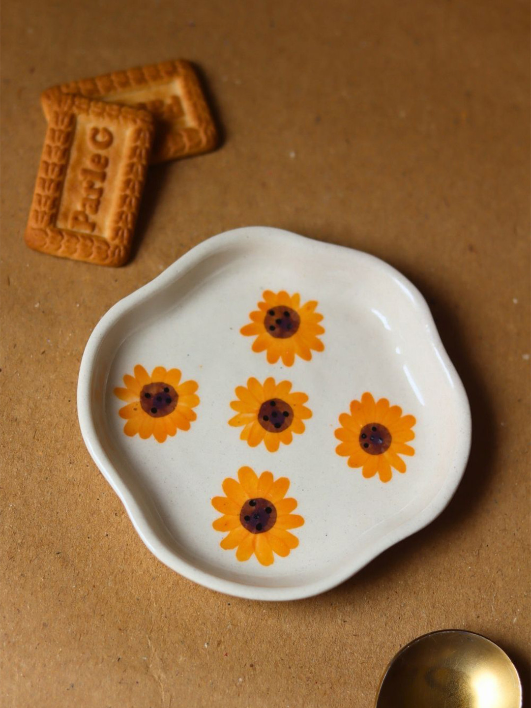 WEAVING HOMES Surajmukhi White & Yellow Printed Ceramic Dessert Plate