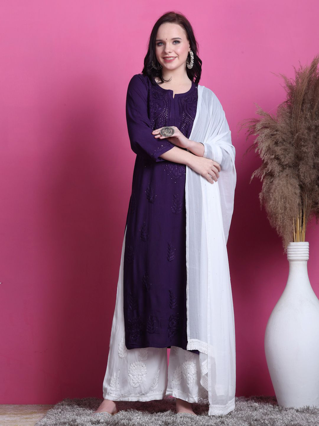 KHAKA Embroidered Chikankari With Mukaish Embellishment Kurta