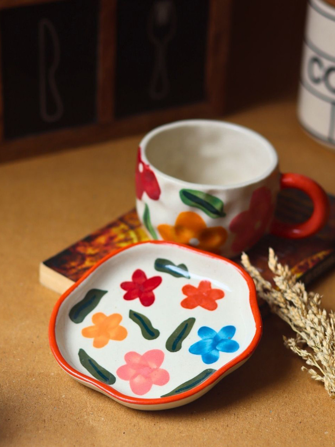 WEAVING HOMES White & Blue 2 Pieces Printed Ceramic Glossy Mugs & Dessert Plate