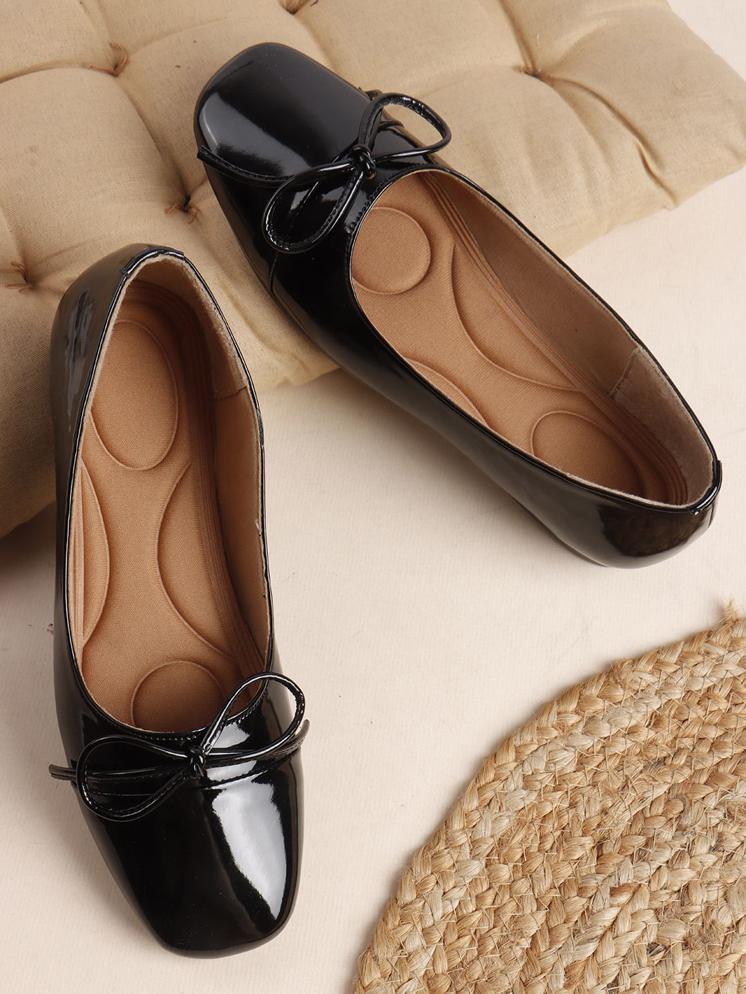 AVIVASTYLE Women Square Toe Bow Detail Ballerinas