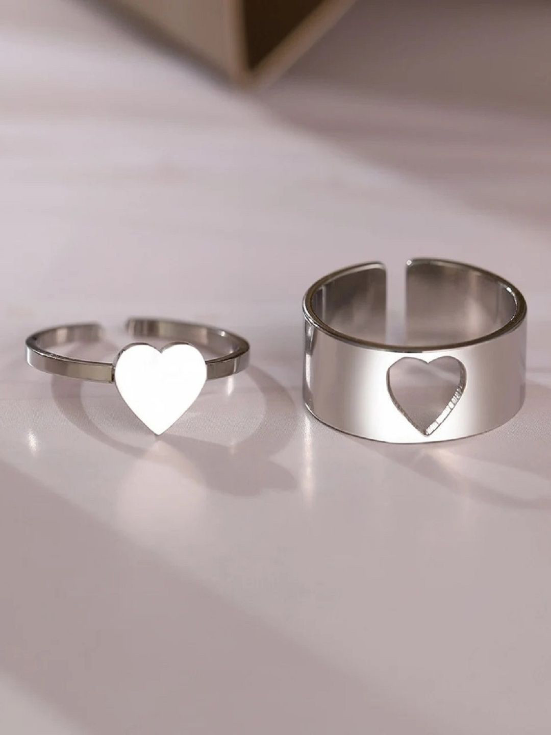 Vivity Set Of 2 Silver-Plated VY-Heart Finger Ring