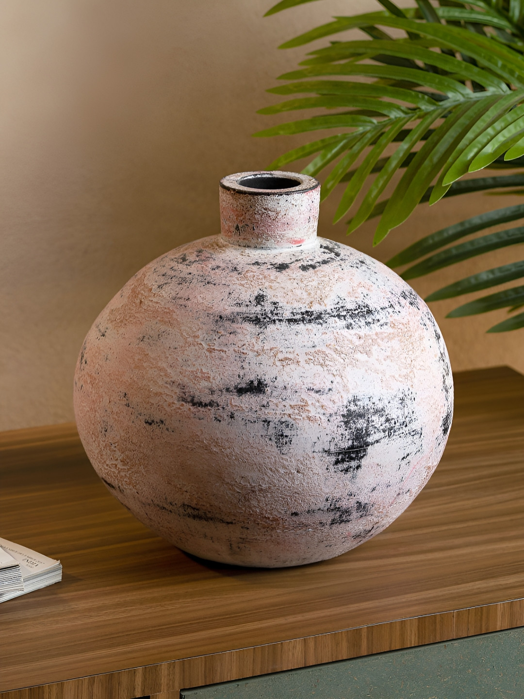 HABERE INDIA Pink & Black Textured Flower Vase