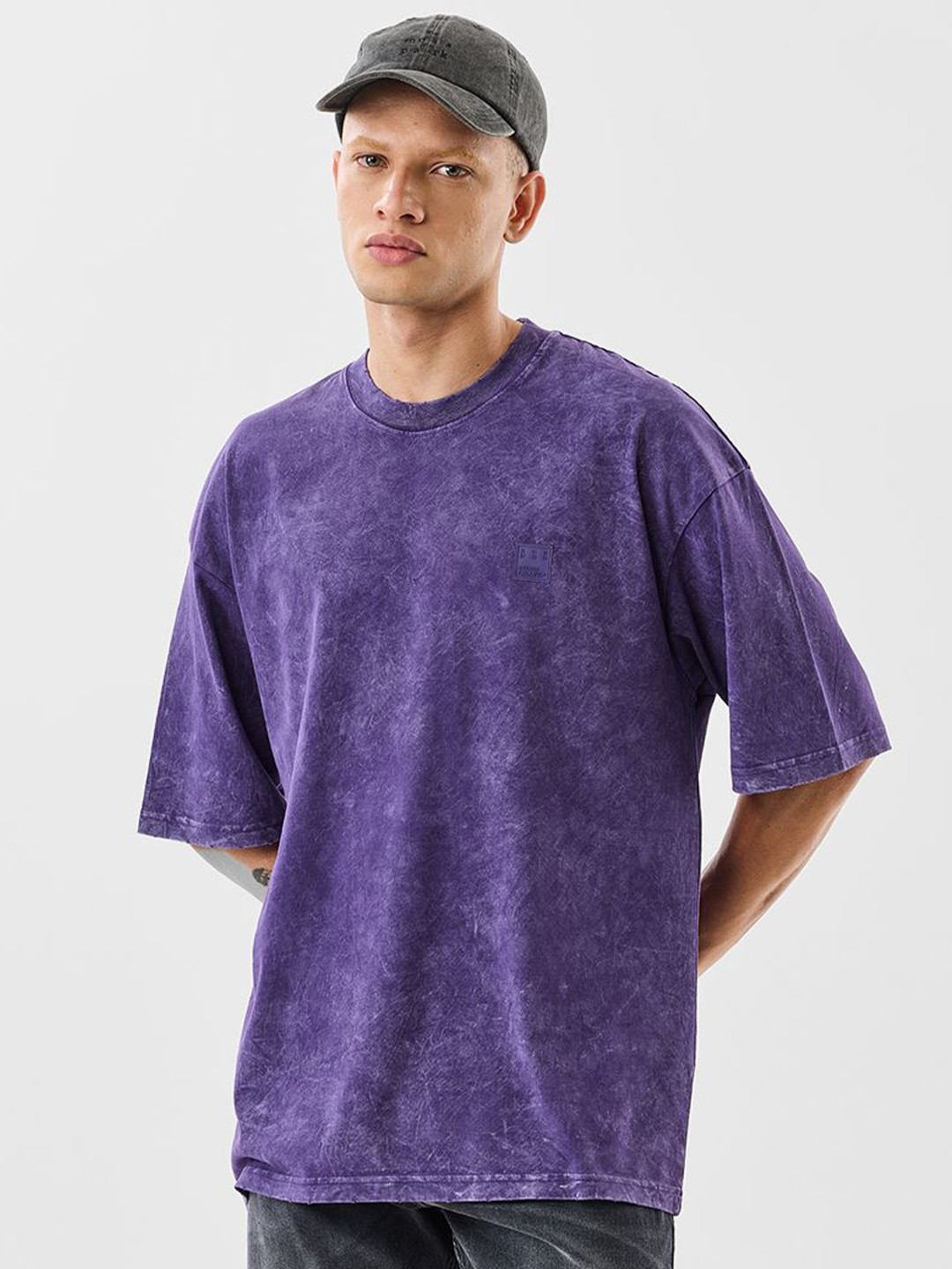 Snitch Men Washed Effect Dyed Round Neck Cotton Oversized T-shirt