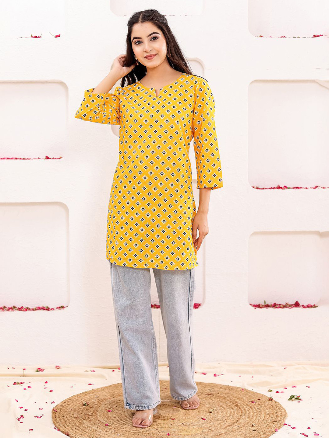 Chandbaali Women Geometric Printed Pure Cotton Kurti