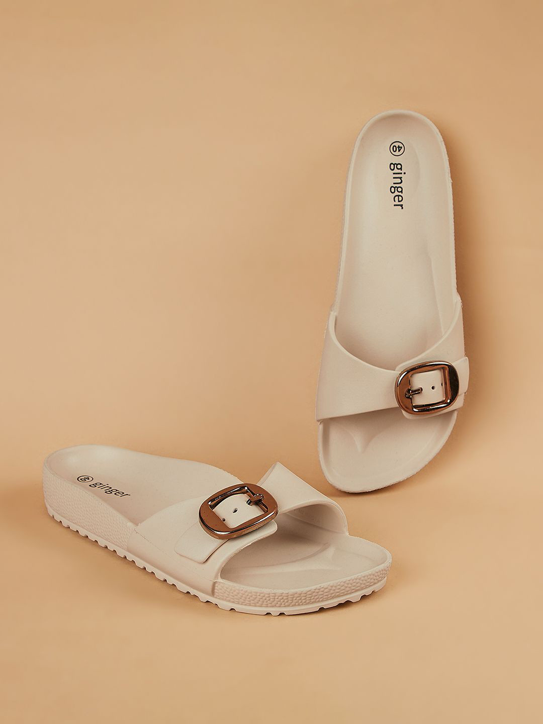 Ginger by Lifestyle Women Textured Open Toe Clogs