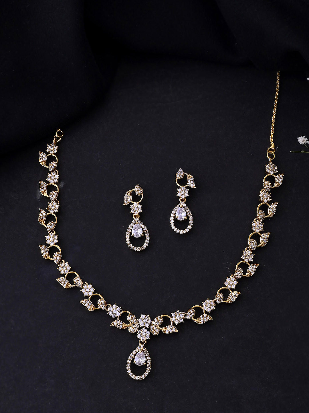Gold Plated Floral Shaped AD Studded Elgent Jewellery Set