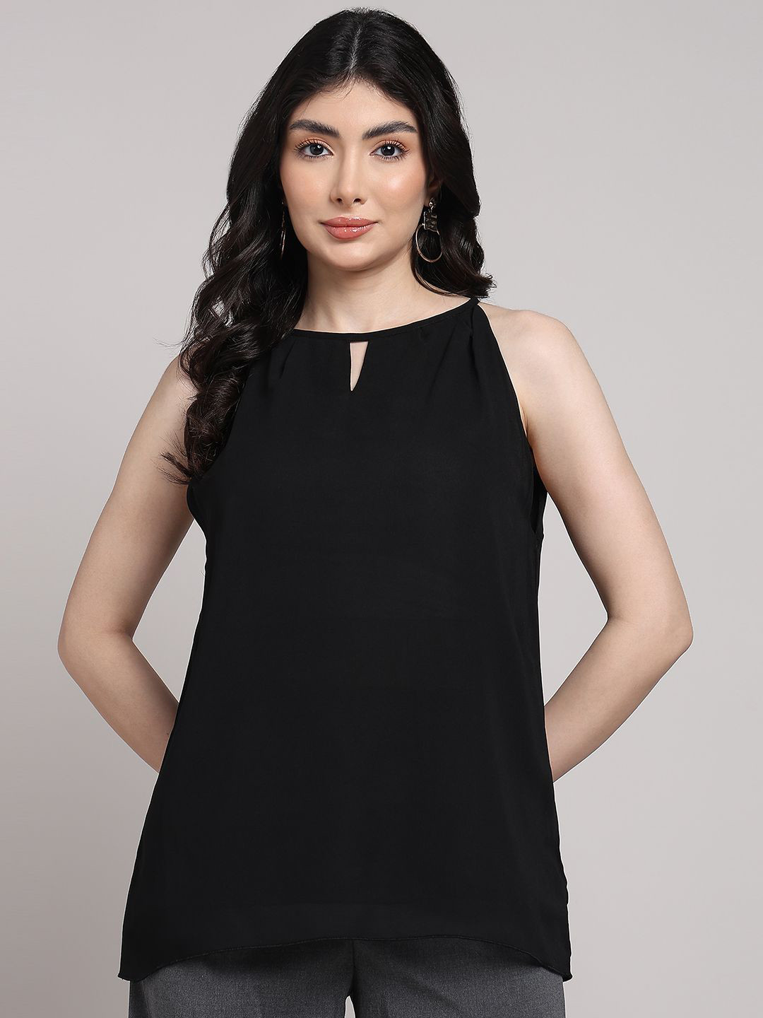 Mast & Harbour Women Solid Cut Out Keyhole Neck Top