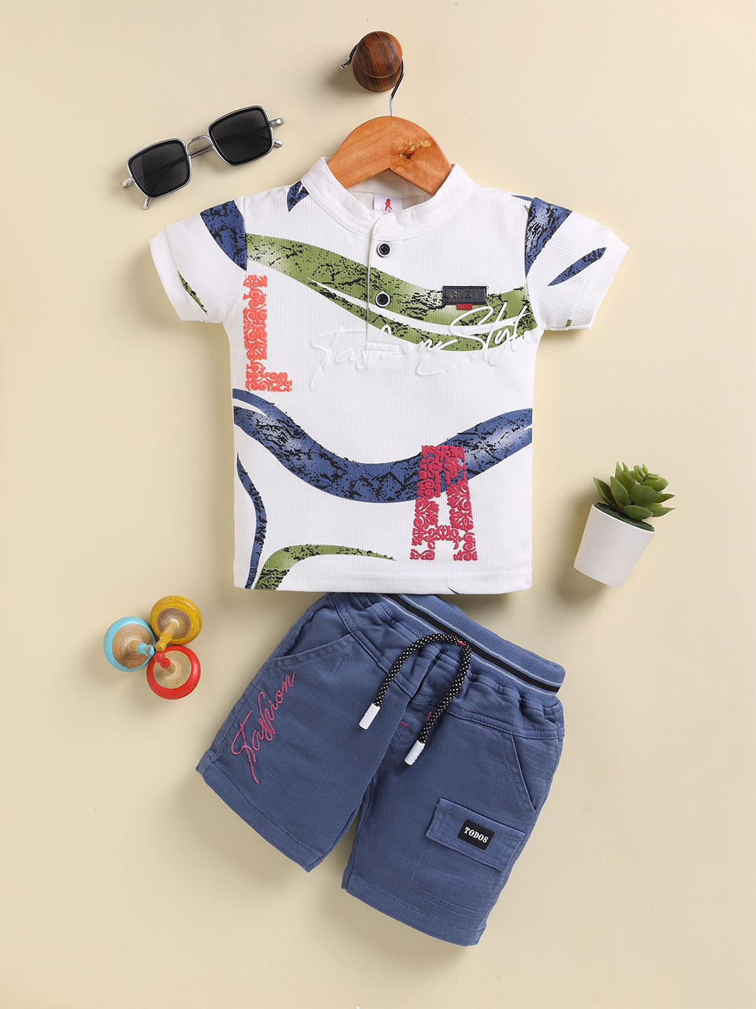 TODOS Boys Printed Mandarin Collar Pure Cotton T-Shirt With Shorts