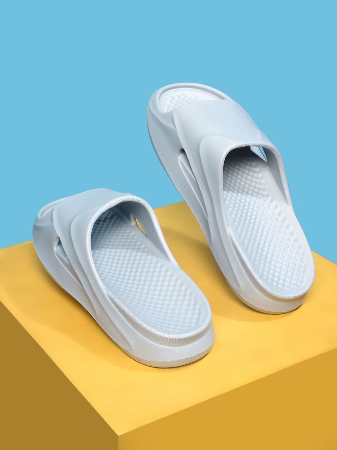 GRAGE Men Rubber Sliders Flip Flops