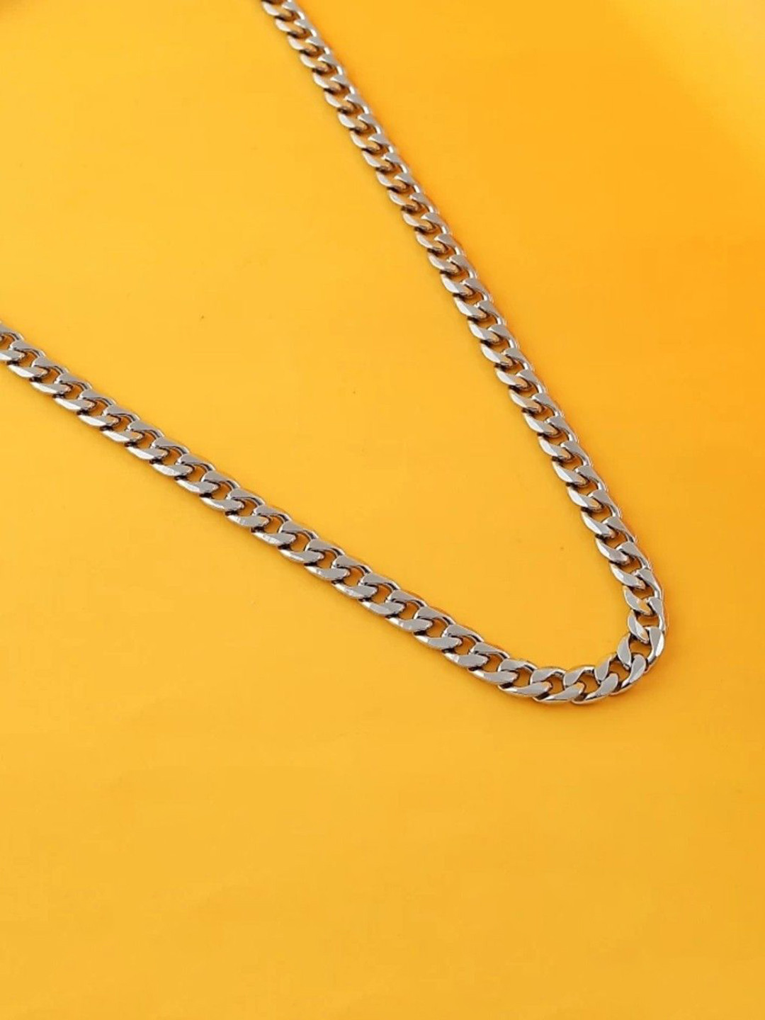 Vaiseema Men Silver-Plated Chain