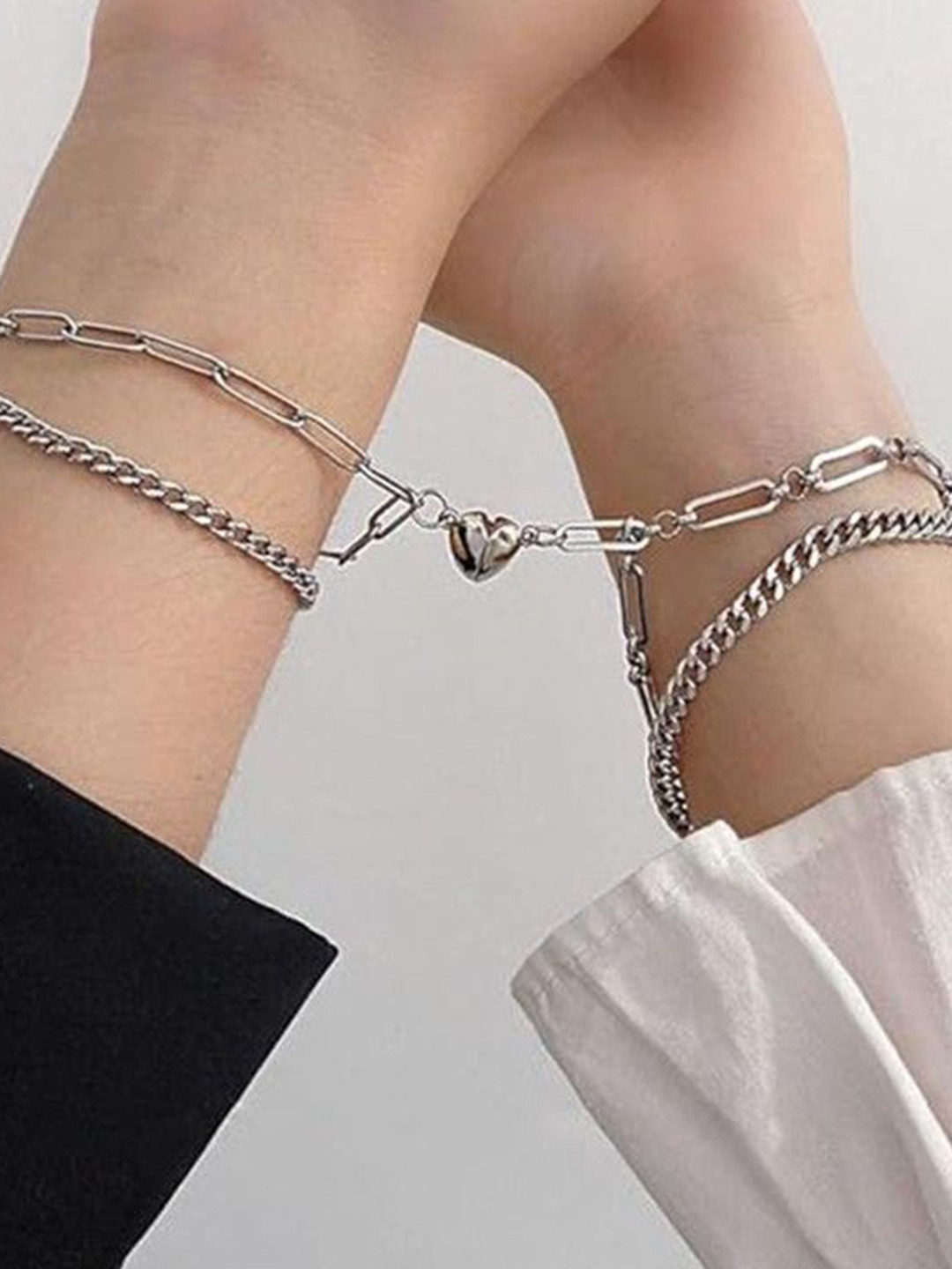 P. R. PRINTS Unisex Set Of 2 Couple Magnetic Heart Link Bracelets