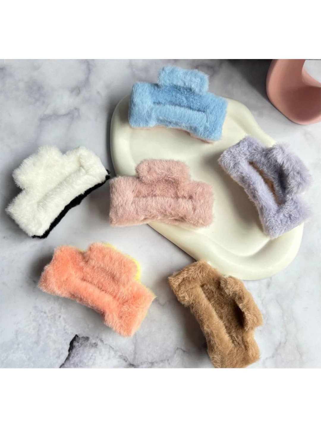 DN ENTERPRISES Women Set of 6 Rectangular Furry Faux Fur Hair Claw Clip