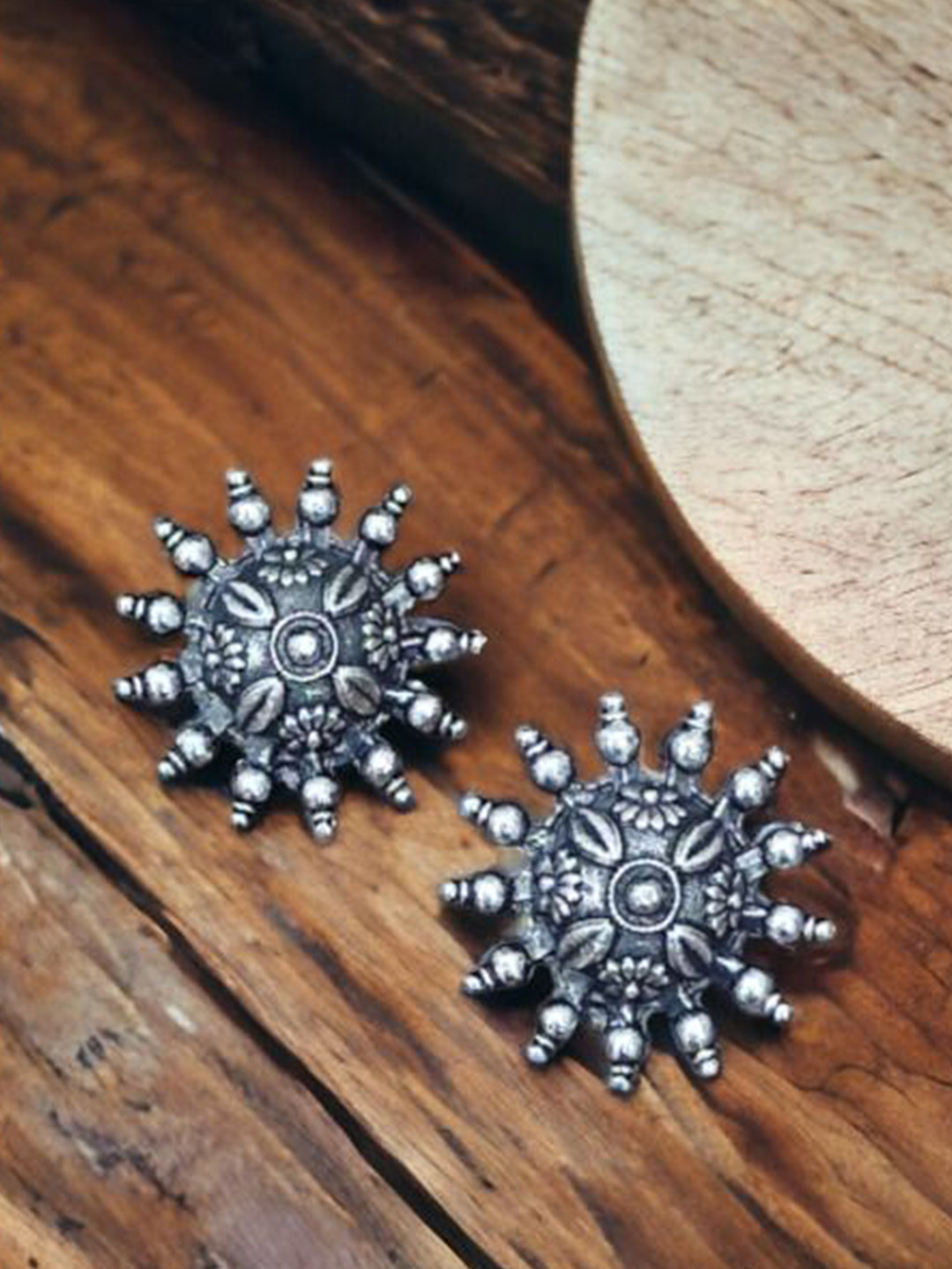 Bevy Pearls Oxidised Circular Sun Shaped Studs