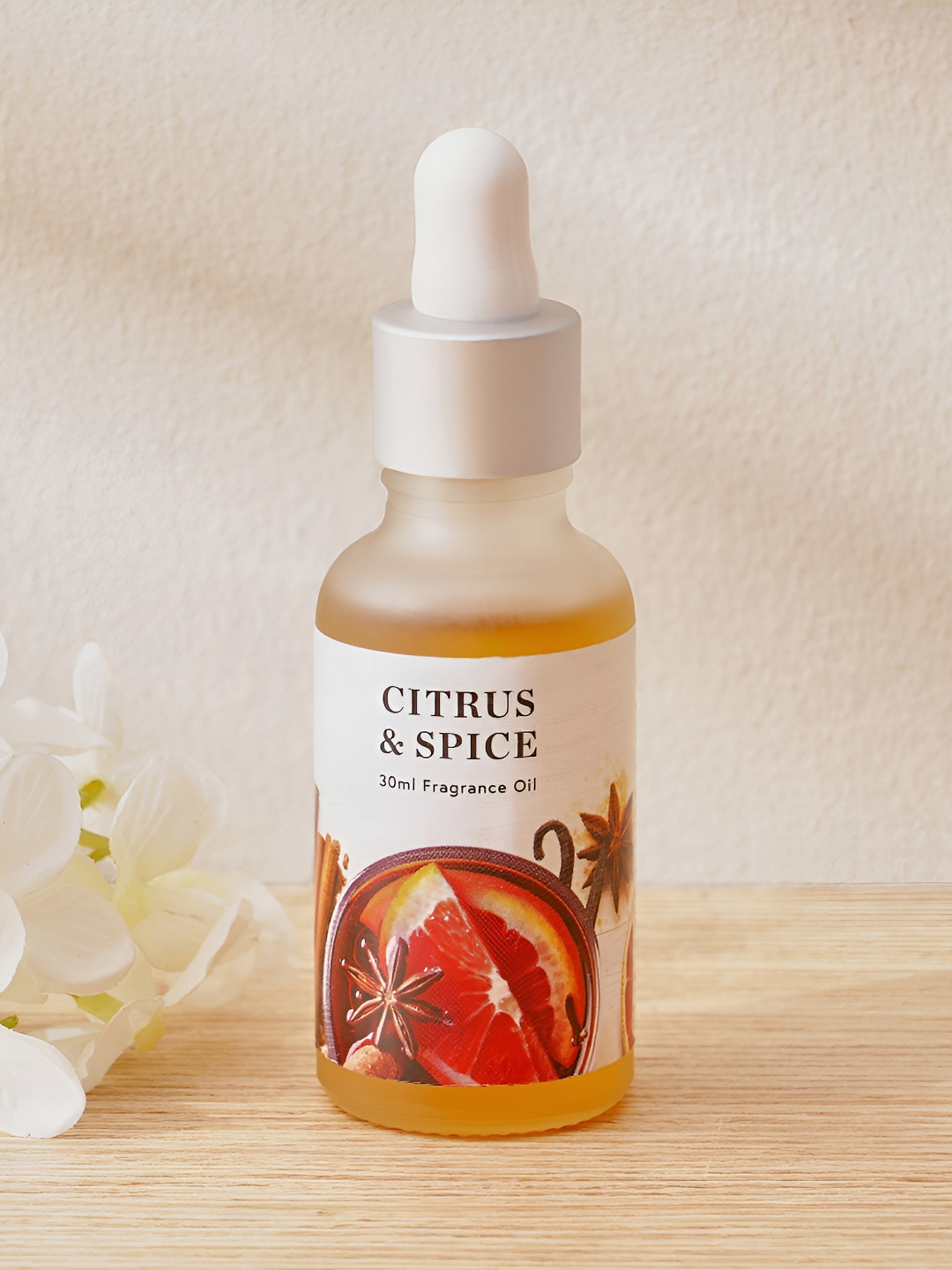 Home Centre Hobart White Citrus & Spice Fragrance Oil - 30 ml